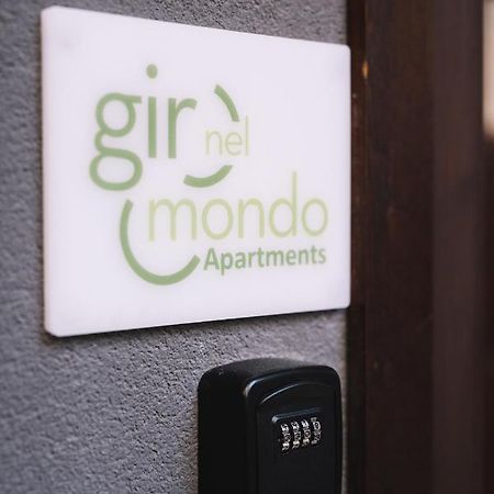 קטאניה Giro Nel Mondo Apartments מראה חיצוני תמונה