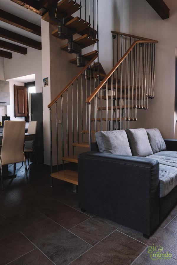 קטאניה Giro Nel Mondo Apartments מראה חיצוני תמונה
