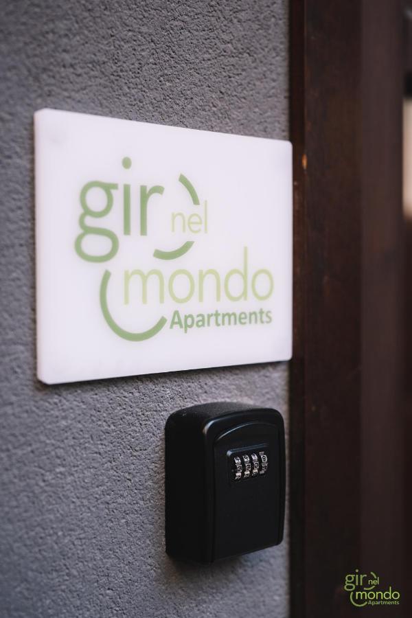 קטאניה Giro Nel Mondo Apartments מראה חיצוני תמונה