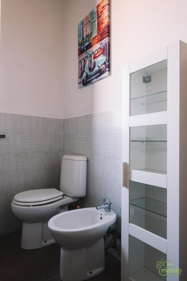 קטאניה Giro Nel Mondo Apartments מראה חיצוני תמונה