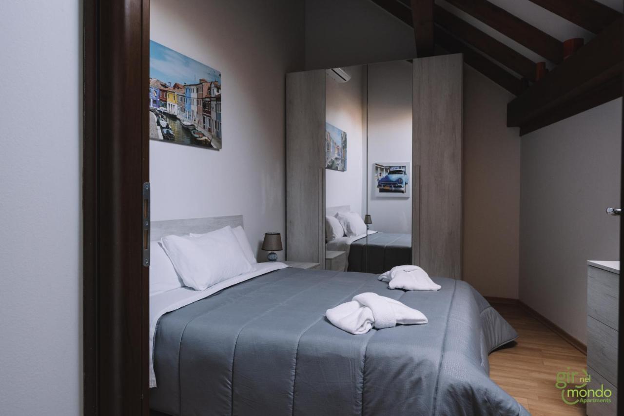 קטאניה Giro Nel Mondo Apartments מראה חיצוני תמונה