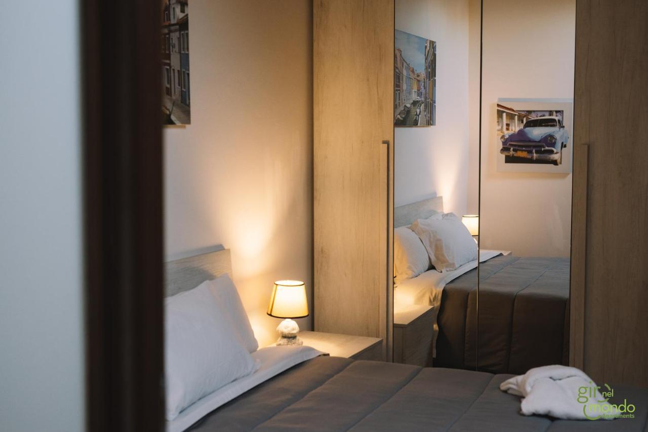 קטאניה Giro Nel Mondo Apartments מראה חיצוני תמונה