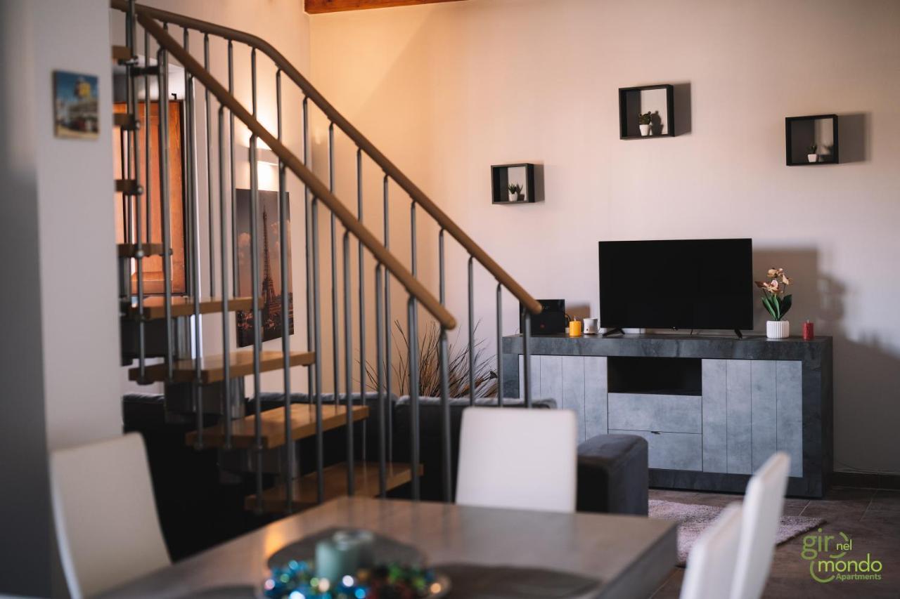 קטאניה Giro Nel Mondo Apartments מראה חיצוני תמונה